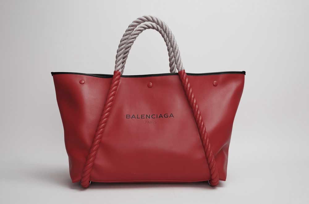 Color-Correction-Bag-01